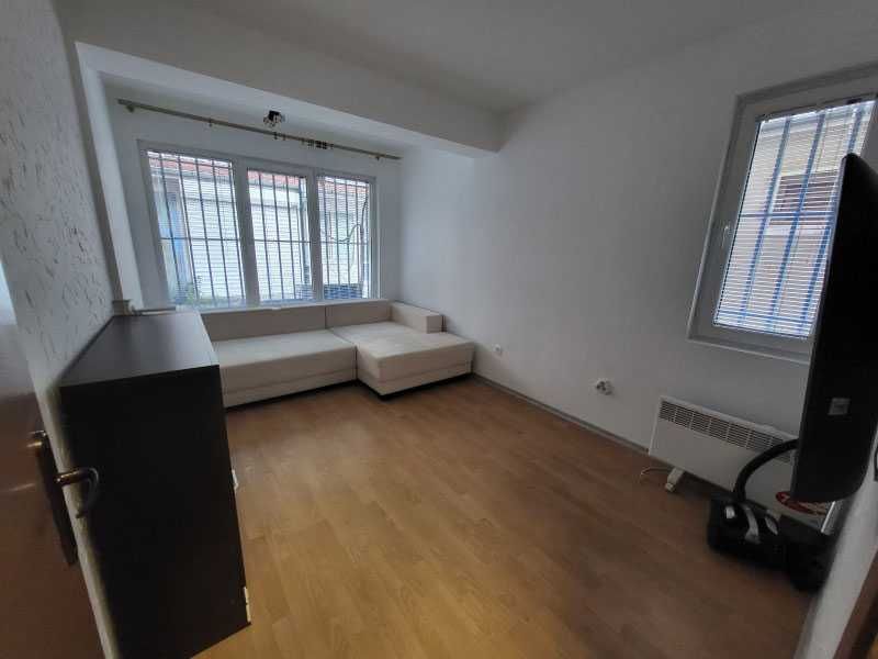 Дава се под наем Двустаен апартамент в София, Зона Б-18 - 38 кв.м за 518.67 € - Снимка #3