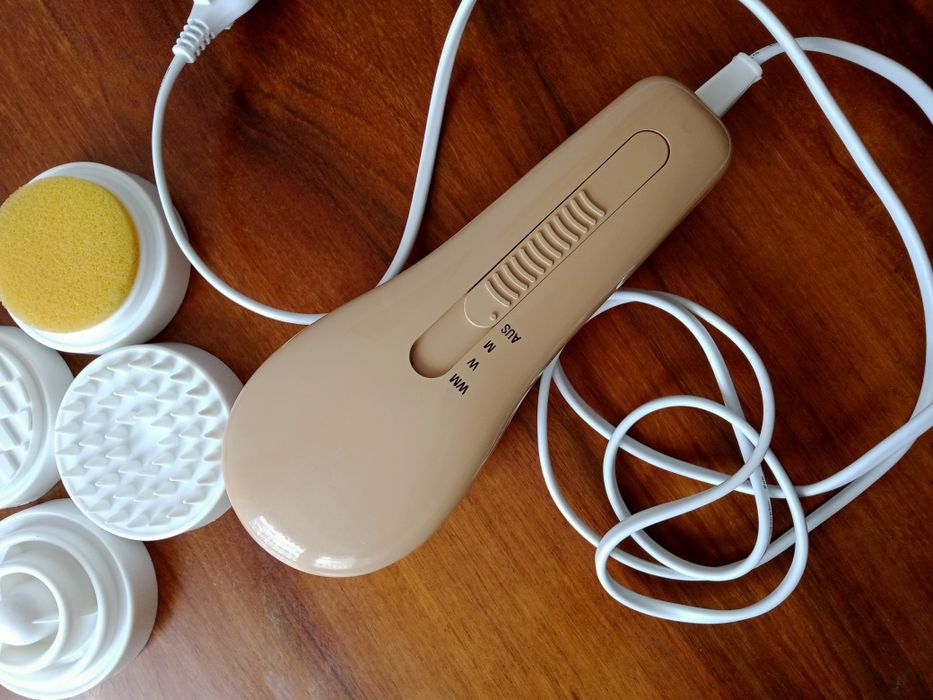 Aparat de masaj cu încălzitor