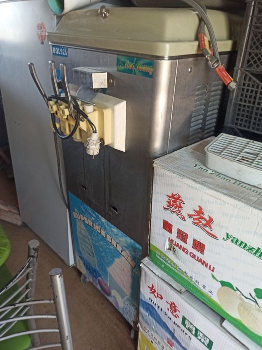 Марожни апарат сотилади срочна