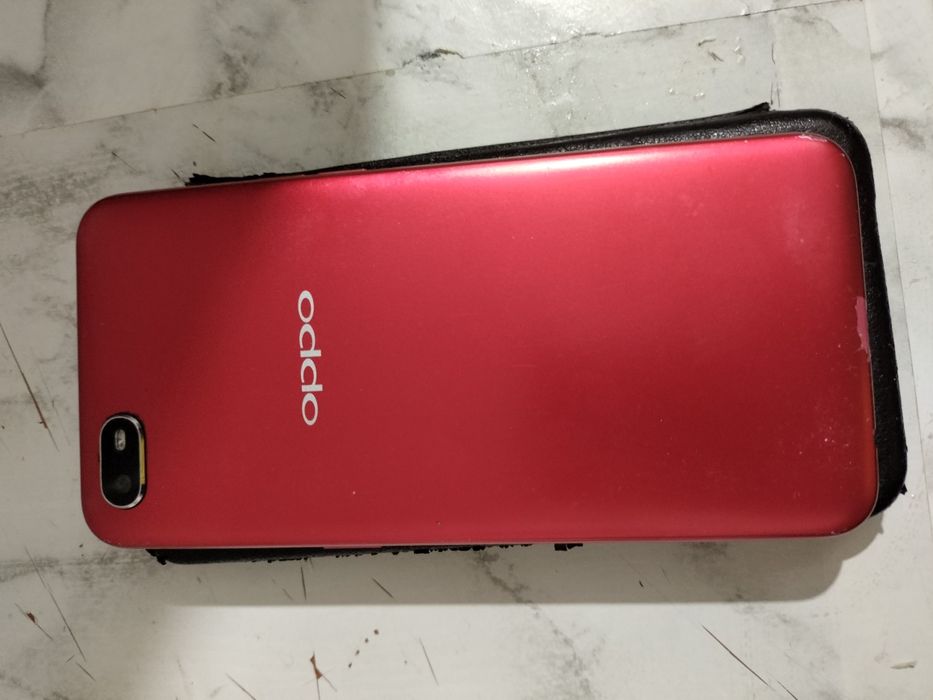 Продам смартфон oppo