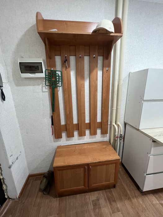 Прихожая/ вешалка