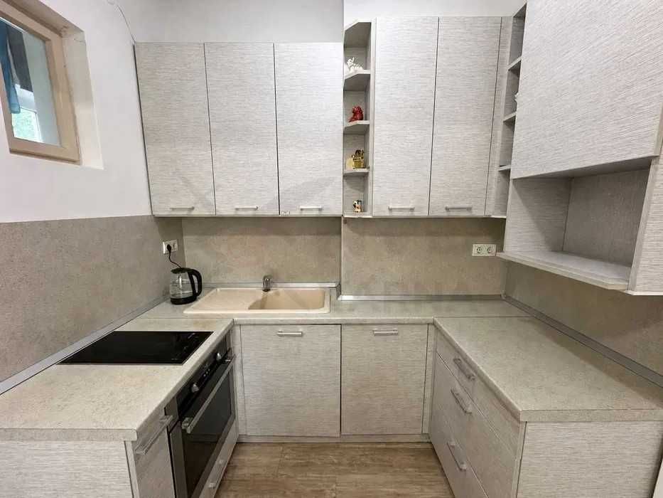 Дава се под наем Двустаен апартамент в Варна, Спортна зала - 55 кв.м за 498.27 € - Снимка #2