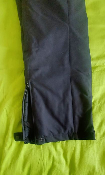 Pantaloni ski, noi