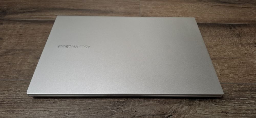 Asus VivoBook | I5 8265U | 12GB RAM | 596 GB SSD | MX 250