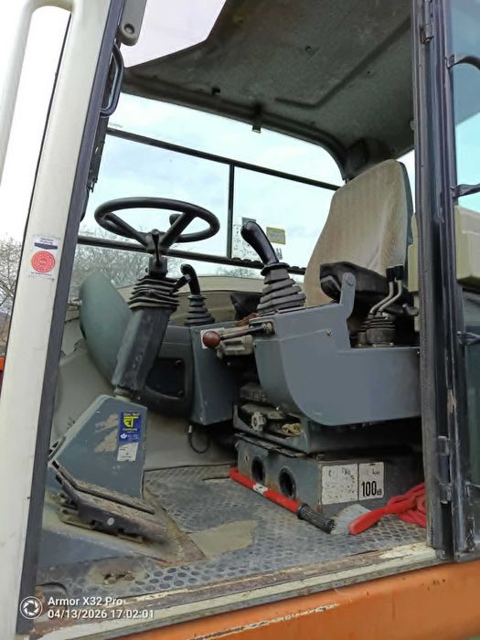 Excavator pe roti  TEREX Schaeff HML 42