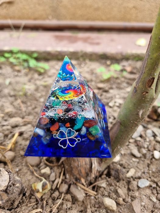 Piramida orgonica - protectie radiatii