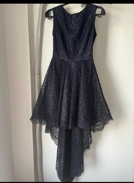 Гипюровое темно синее платье