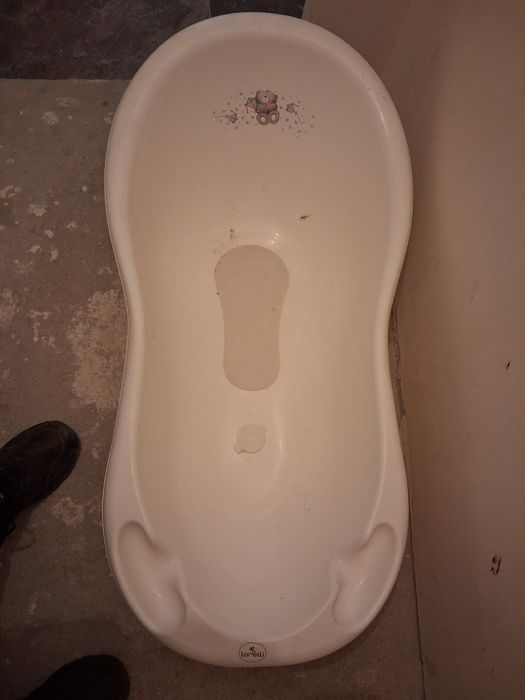 Ново,сгъваемо детско легло и ваничка с източване