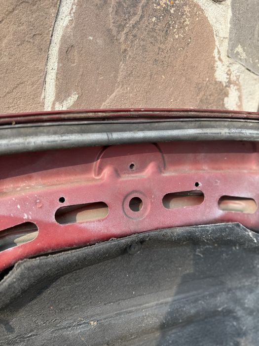 Капот Узкий на BMW e34