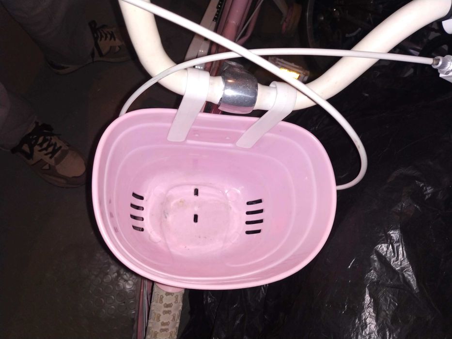 Розово детско колело,почти ново