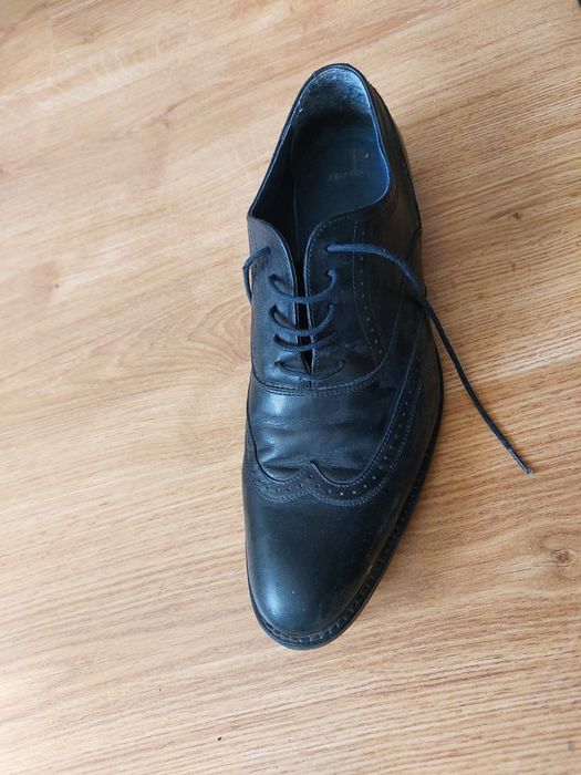 Pantofi negri de bărbați