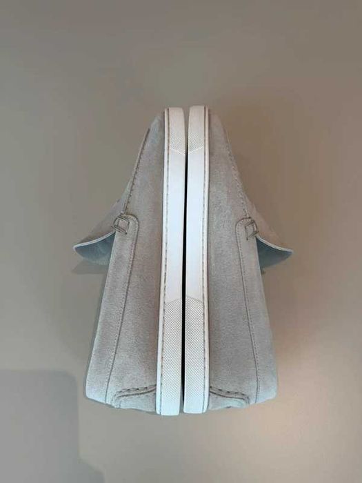 Loafers Christian Louboutin, Varsiboat din piele întoarsă, gri