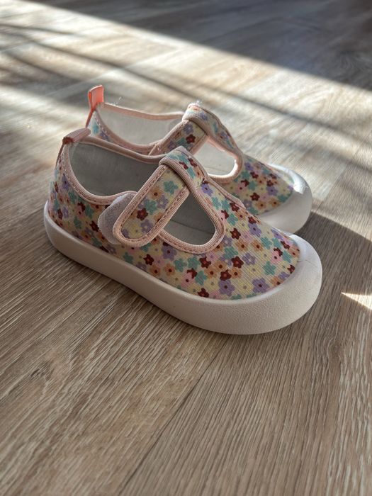 Сандали на девочку 27 размер