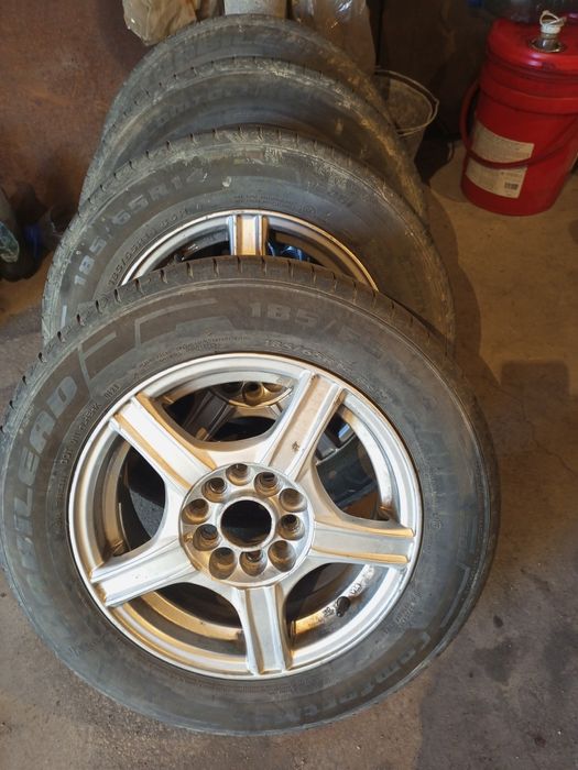 Продам комплект 165/65/14