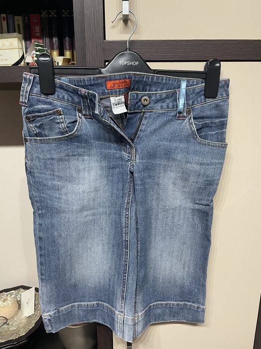 Blugi scurti marimea XS