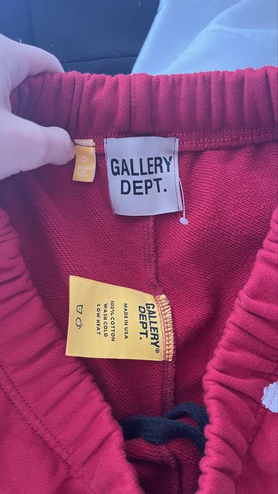 продам штаны gallery dept,красного цвета