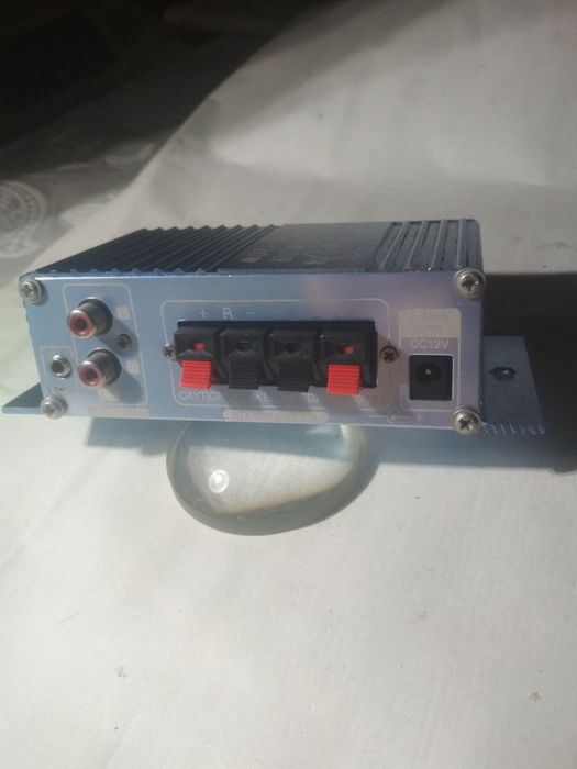 Продам усилитель на 12 вольт