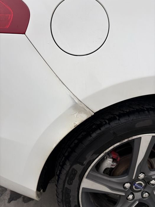 Volvo V40 R design