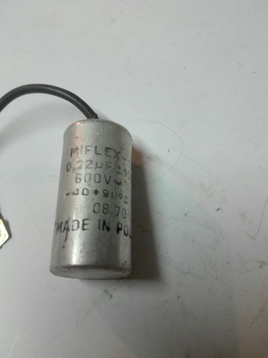 Продавам части за МОСКВИЧ ,Лада, Рено,Мазда