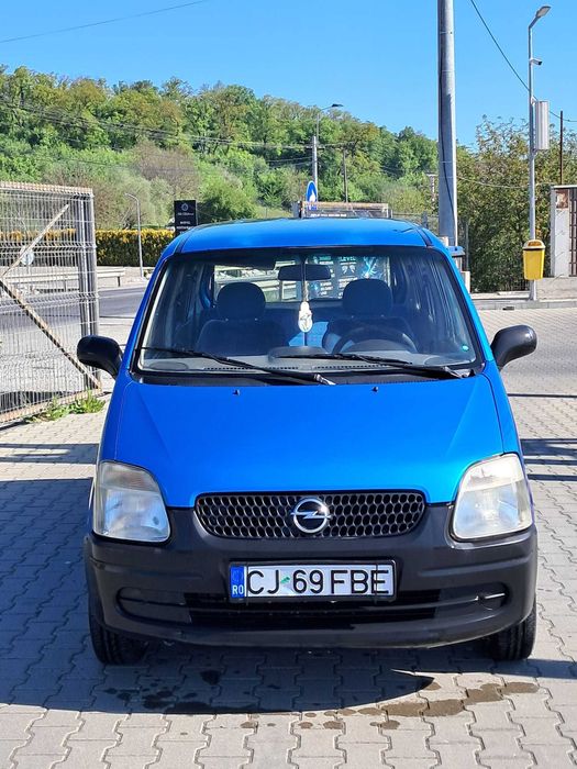 Opel Agila motor 1000 an 2002 . Pret 600 euro (negociabil)