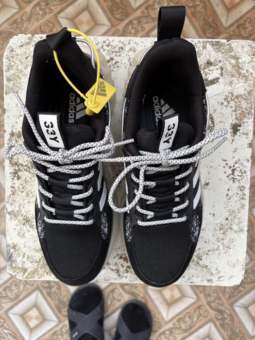 Кроссовки Adidas 33Y / 5800