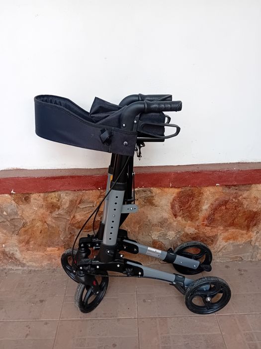 .Rolator pliabil aluminiu Juskys