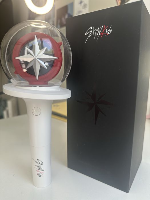 Кпоп албуми - straykids, blackpink, lightsticks