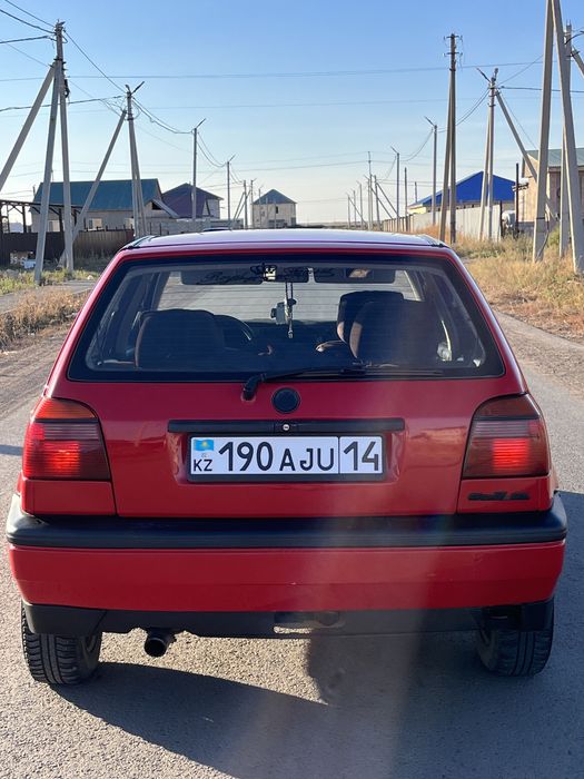 Гольф 3 автомат в отличном состоянии.