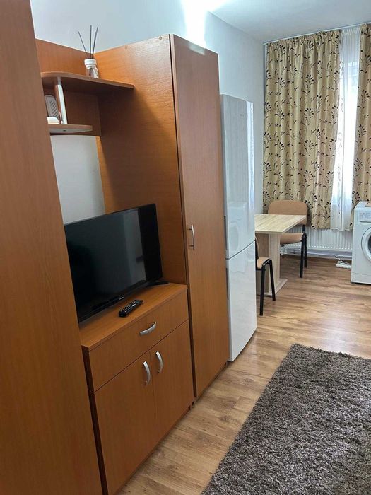 Garsonieră de închiriat