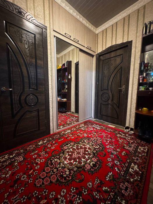 Продается квартира 2 комнатная 8 мкр чинара 4 этаж новая планировка