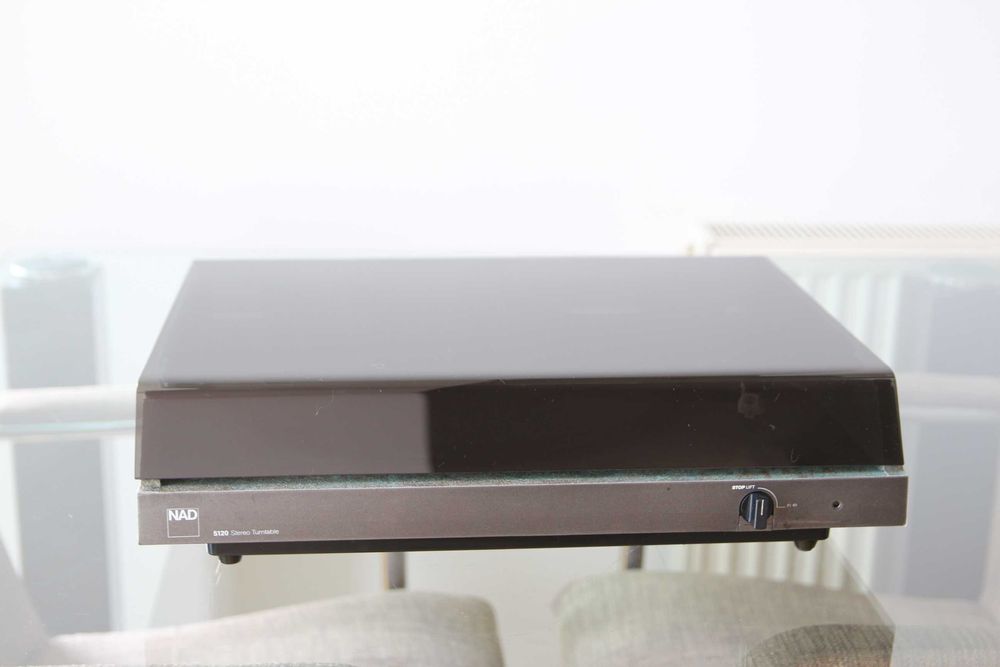 Pick-up NAD 5120 cu doza si ac nou AT3600L, complet revizuit.