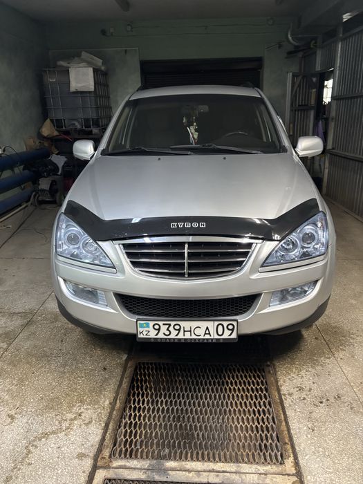 Продам машину Ssang Yong