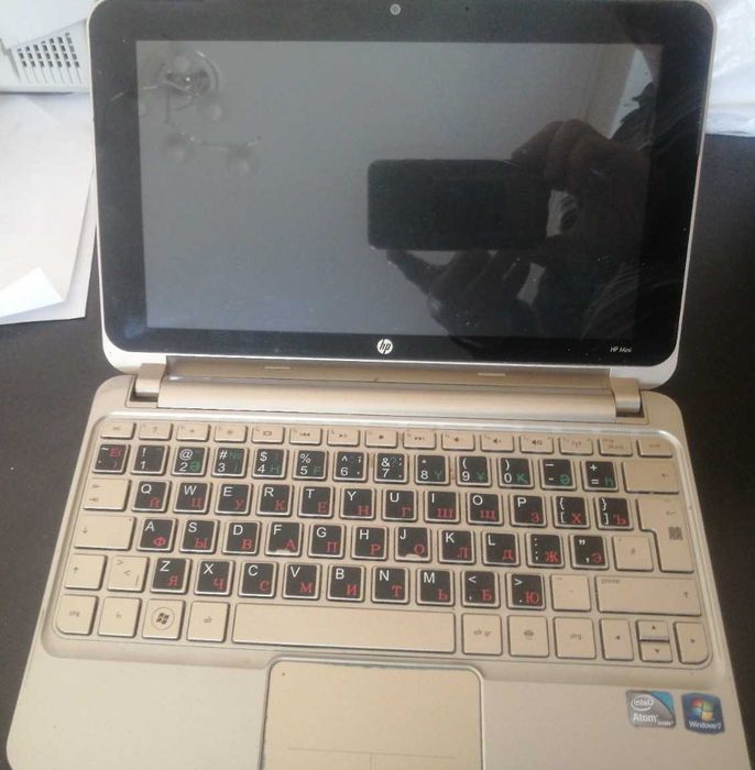 Нетбук HP Mini Vivienne Tam edition