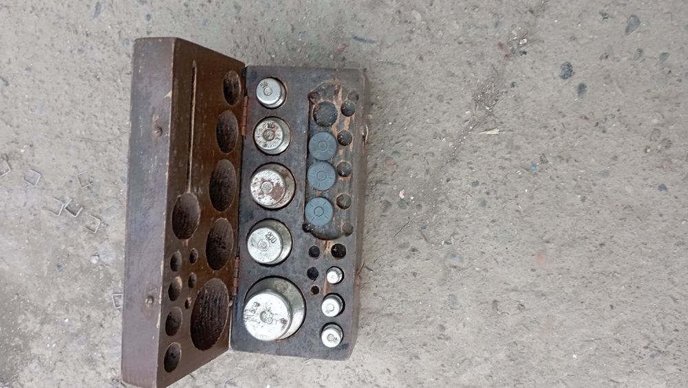 Гири разного веса