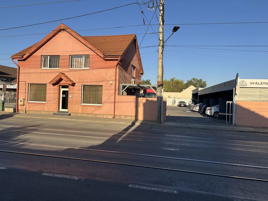 Inchiriez spatiu comercial 80 mp