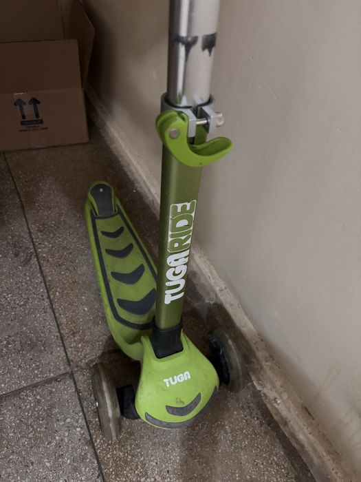 Trotinetă copii TUGA Ride – lumini LED, ghidon reglabil, 3 roți