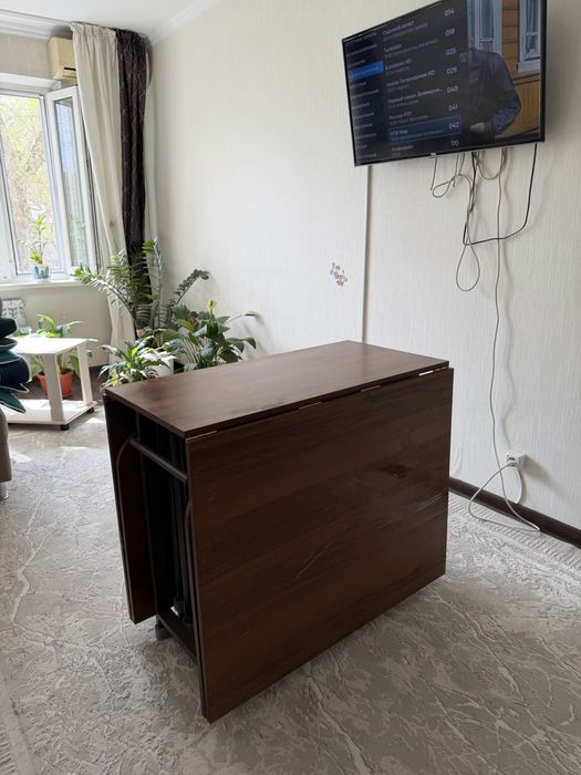 Продам стол трансформер 3 метра