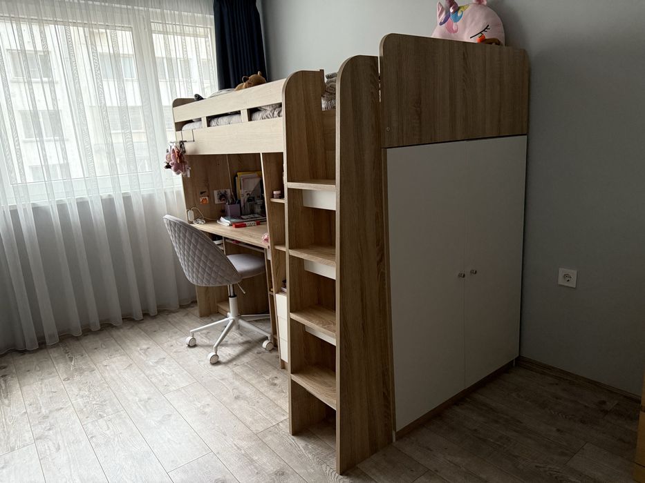 Детско легло с бюро и гардероб