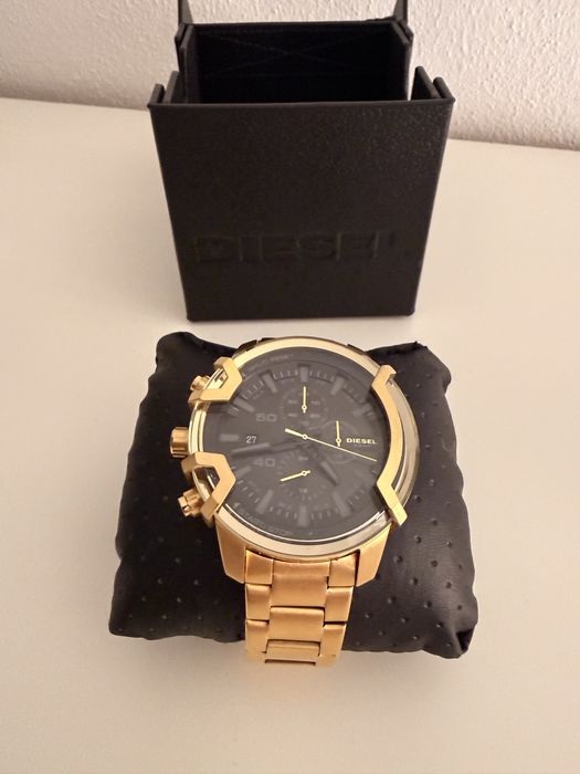 Ceasuri diesel, armani , tommy si tietzian