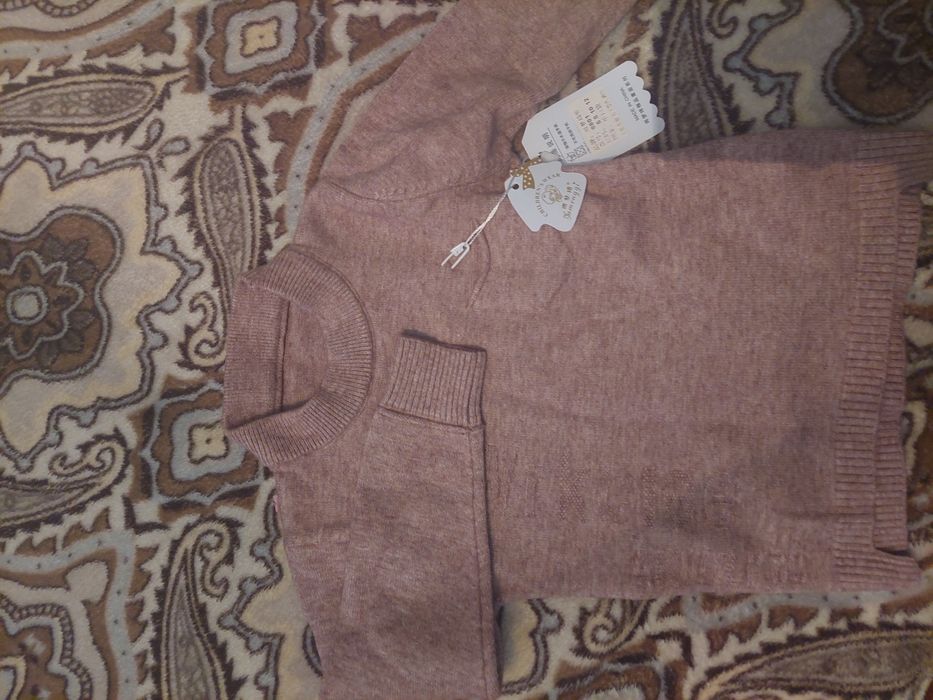 Продам новые вещи 3,4 года