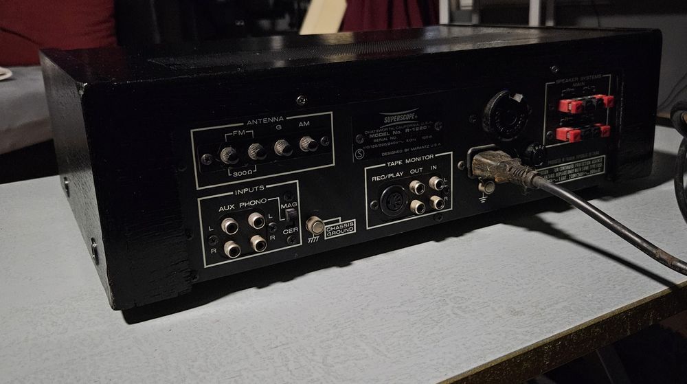 Продавам ресивър MARANTZ superscope r1220
