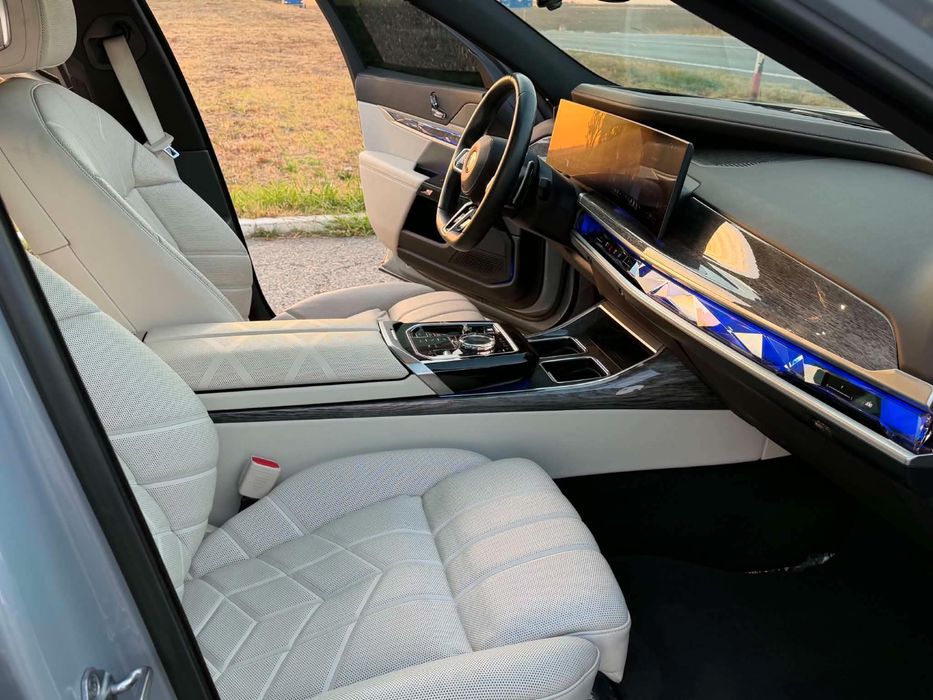 Bmw 760i Xdrive .