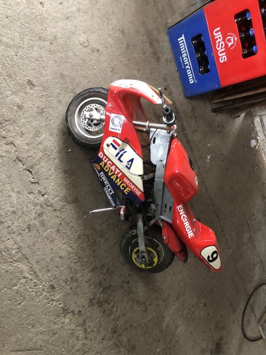 Poket bike perfect functional cu mici modificari