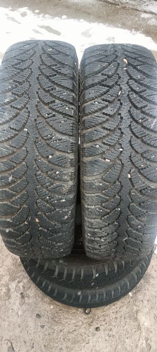 Продам зимние шины б/у