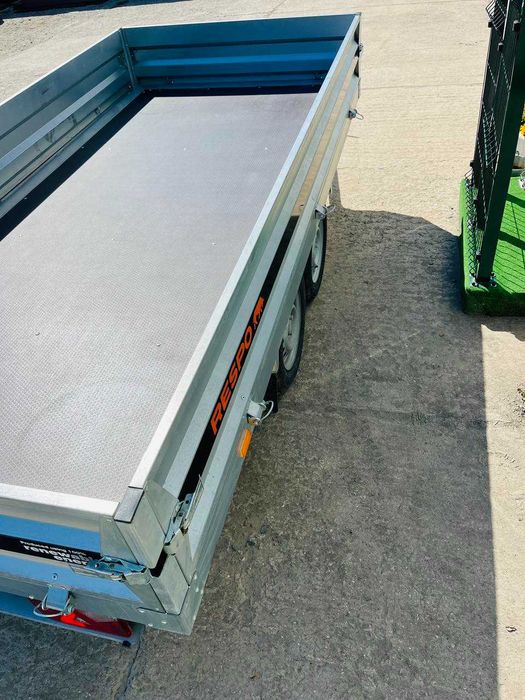 Туристическо ремарке RESPO 750P332T150