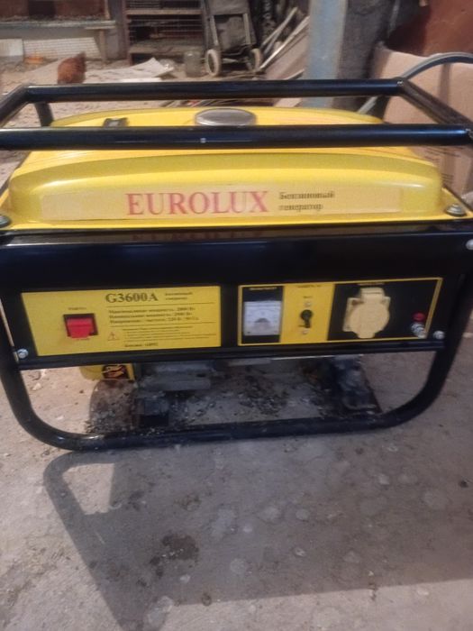 Продаётся бензиновый генератор