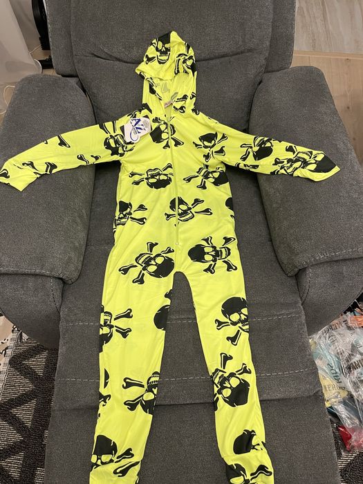 Diferite costume pentru copii - noi - detalii poze