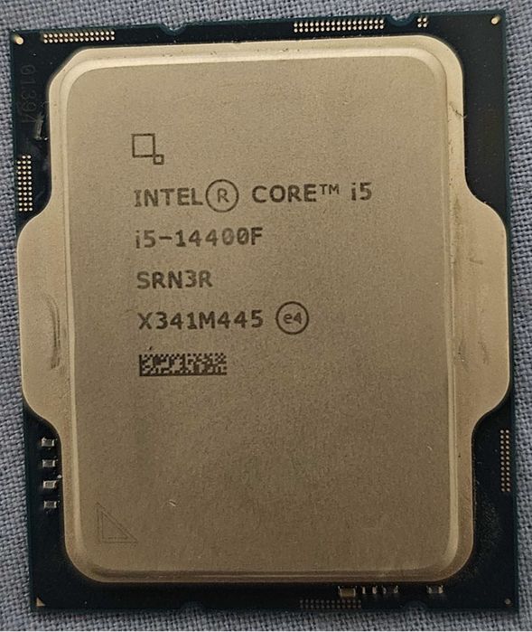 Vand procesor I5 14400f