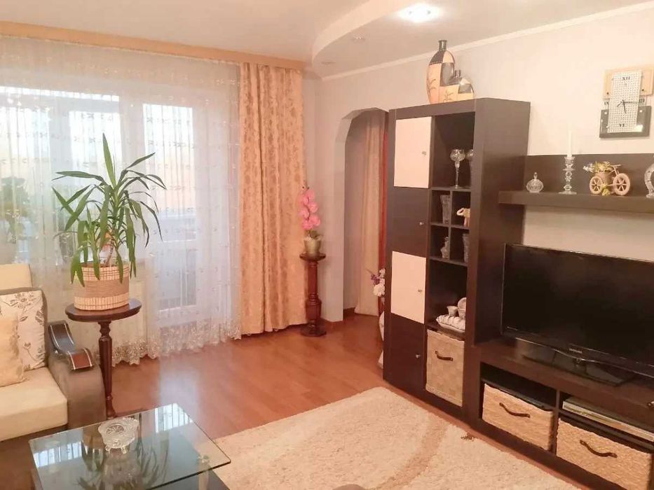 Дава се под наем Двустаен апартамент в София, Център - 56 кв.м за 377.4 € - Снимка #1