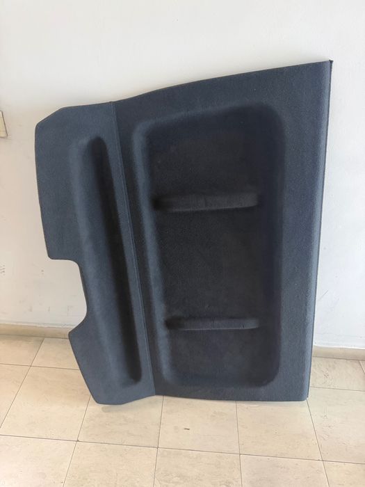 Кора за багажник VW caddy 2012